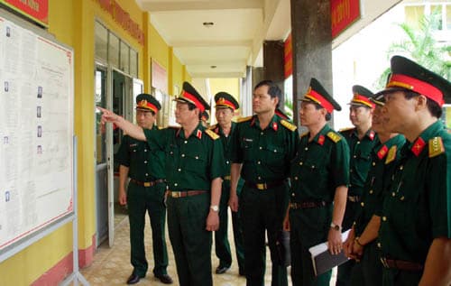 Quân dân cả nước chuẩn bị chu đáo cho ngày bầu cử