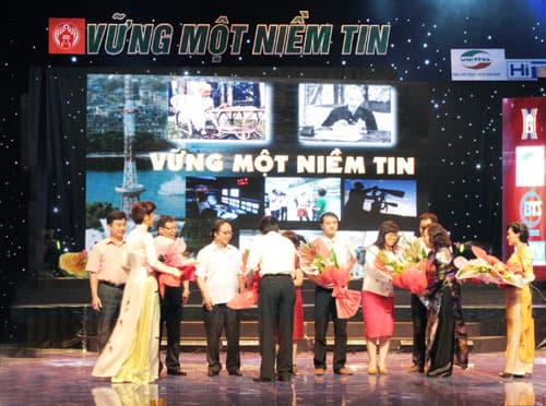 Chương trình giao lưu, ca nhạc “Vững một niềm tin”