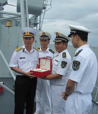 Hoạt động của tàu Hải quân nhân dân Việt Nam tại Trung Quốc
