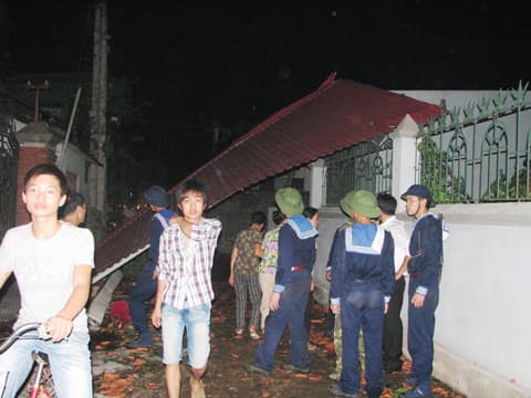 Tin bão khẩn cấp (cơn bão số 2)
