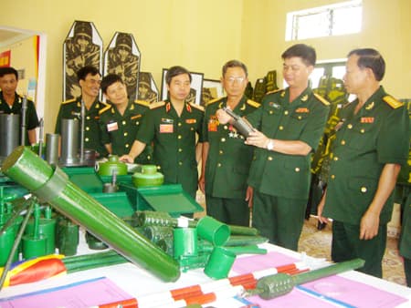 Đột phá vào khâu yếu, việc khó
