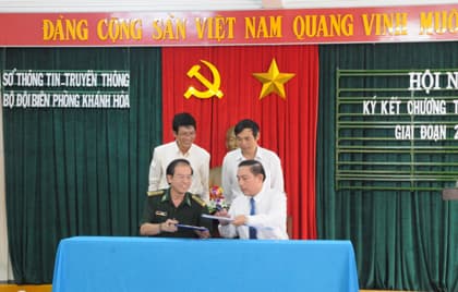 Ký kết tuyên truyền bảo vệ về biển, đảo