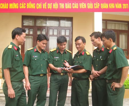 Chu đáo cả về nội dung và hình thức