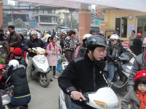 Chưa hết ùn tắc giao thông