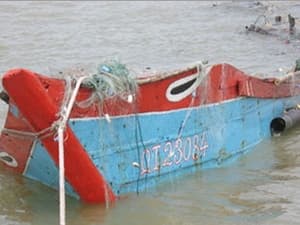 Tìm thấy 1 thi thể trong vụ chìm tàu ở Quảng Trị
