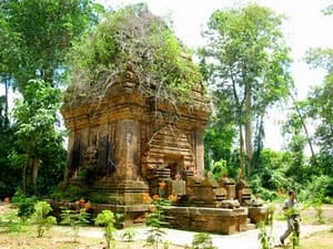 Tháp Yang Prong huyền bí xuống cấp nghiêm trọng