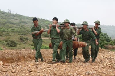 Xử lý an toàn quả bom sót lại sau chiến tranh