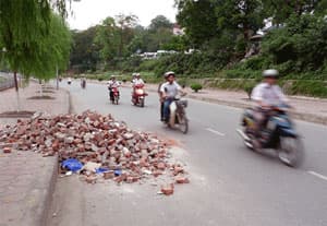 Phát hiện đổ rác thải bừa bãi được thưởng nóng 1 triệu đồng