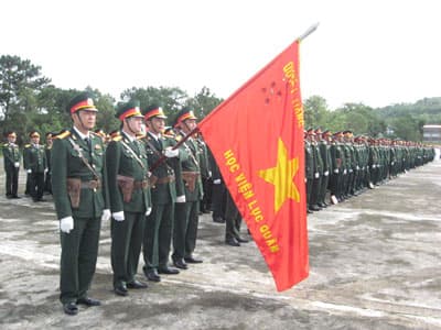 Có thêm 7 Phó giáo sư và 4 Nhà giáo ưu tú