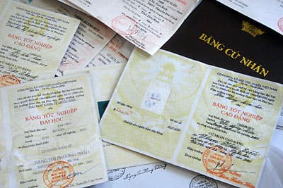 Hàng chục cán bộ huyện sử dụng bằng giả ở Bạc Liêu