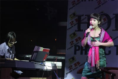 Nghệ sĩ hội tụ trong “Chào đón 2011”