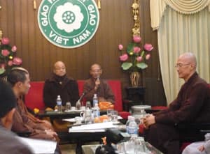 Thắp 10 nghìn ngọn nến cầu nguyện quốc thái dân an