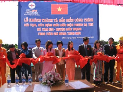 Khánh thành công trình cải tạo, xây dựng mới lưới điện trung, hạ thế