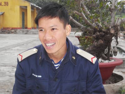Binh nhì Đinh Văn Tuấn không tham của rơi