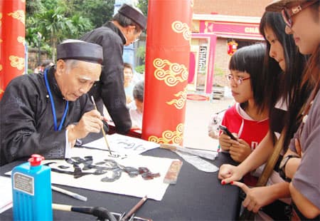 Lo lắng, thương yêu đất nước và kiến giải xác đáng