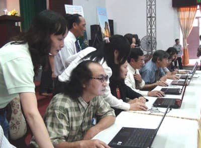 Hơn 1000 phiếu, tin nhắn bầu chọn cho vịnh Hạ Long