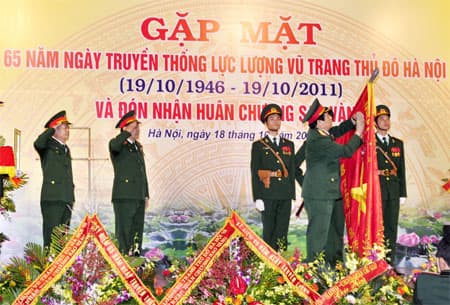 Kỷ niệm 65 năm ngày truyền thống và đón nhận Huân chương Sao Vàng