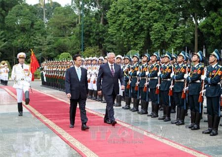 Lãnh đạo nước ta đón tiếp, hội đàm với Thủ tướng Bê-la-rút