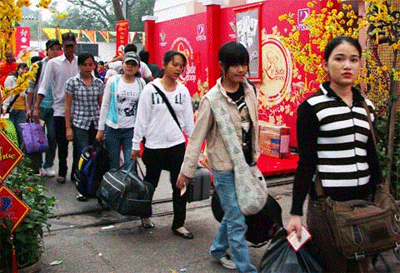 Tặng 4.000 vé xe cho sinh viên, công nhân về quê đón Tết