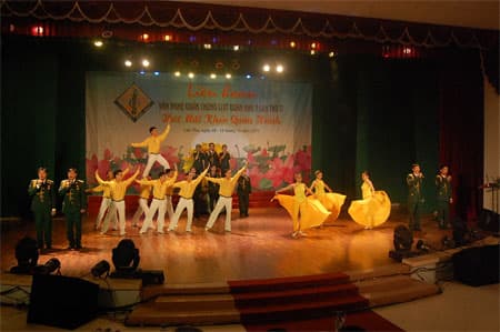 Chân thật, đậm đà chất lính
