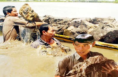 Thợ đào đất Giang Tà