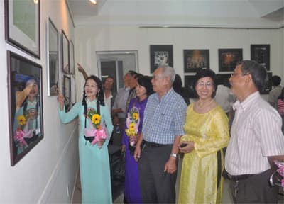 Quê hương qua ống kính nhiếp ảnh nữ