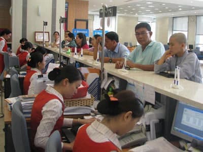 Tín dụng ngoại tệ: ngân hàng và doanh nghiệp đều dè dặt
