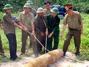Tổ chức SODI giúp Thừa Thiên-Huế rà phá bom mìn