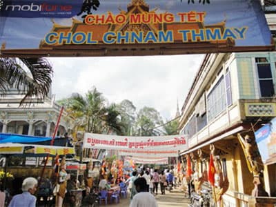 Họp mặt chúc mừng Tết Chôl Chăm Thmây