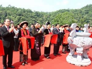 Sôi nổi các hoạt động kỷ niệm 121 năm Ngày sinh Chủ tịch Hồ Chí Minh