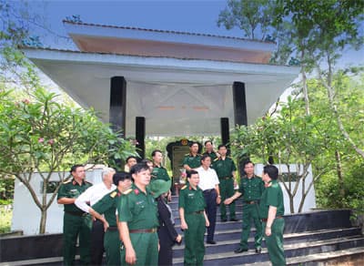 Tổng cục Chính trị bàn giao công trình văn hóa, lịch sử tại Bình Phước