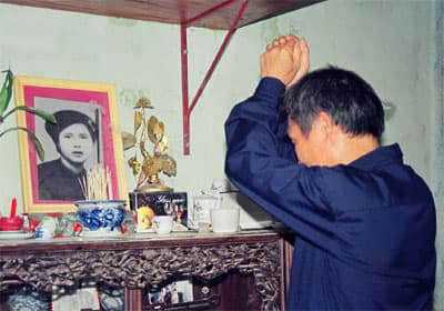 Sơ suất ở Nghĩa trang liệt sĩ xã Tiên Dược