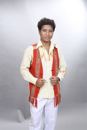 Chàng ca sĩ Pa Cô nặng tình với biển