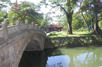Cần thiết nhưng không vội vàng