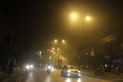 Khói mù bao phủ khắp Hà Nội