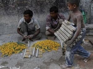 Giải cứu 24 lao động khổ sai là trẻ em tại lò gạch