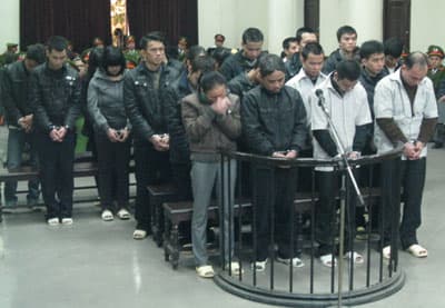 29 bị cáo trong đường dây mua bán người, chứa mại dâm hầu tòa