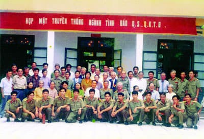 Quân báo mặt trận Hà Nội trong vùng bị địch tạm chiếm