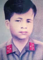 Tìm người thân và đồng đội