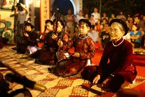 Báu vật nhân gian sống và nỗi lo cơm áo