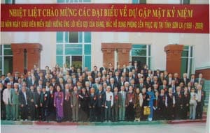 Những “anh hùng cầm phấn”