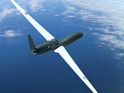 Mỹ chi 300 triệu USD để mua UAV RQ-4 Global Hawk