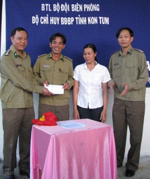 Niềm vui ngày được an cư