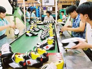 Tăng mức đóng bảo hiểm xã hội, bảo hiểm y tế