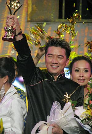 Sao hội tụ trong đêm tiền Mai vàng Hà Nội