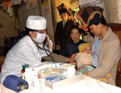 Để trẻ sơ sinh không lây nhiễm HIV từ mẹ