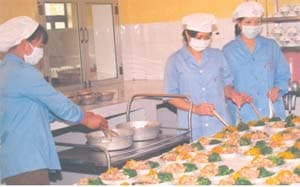 "Binh mừng - cán lo"