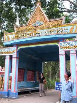 Hoàn thành trùng tu chùa Dơi