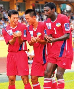 “Nóng” ở cuối bảng