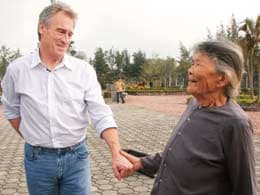 Hãy đến Sơn Mỹ và nghiêng mình xin tha thứ